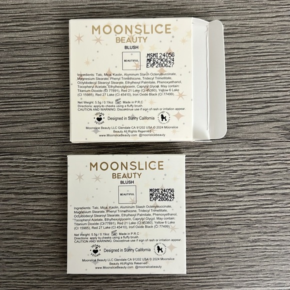 Makeup Kit - Picture 5 of 8